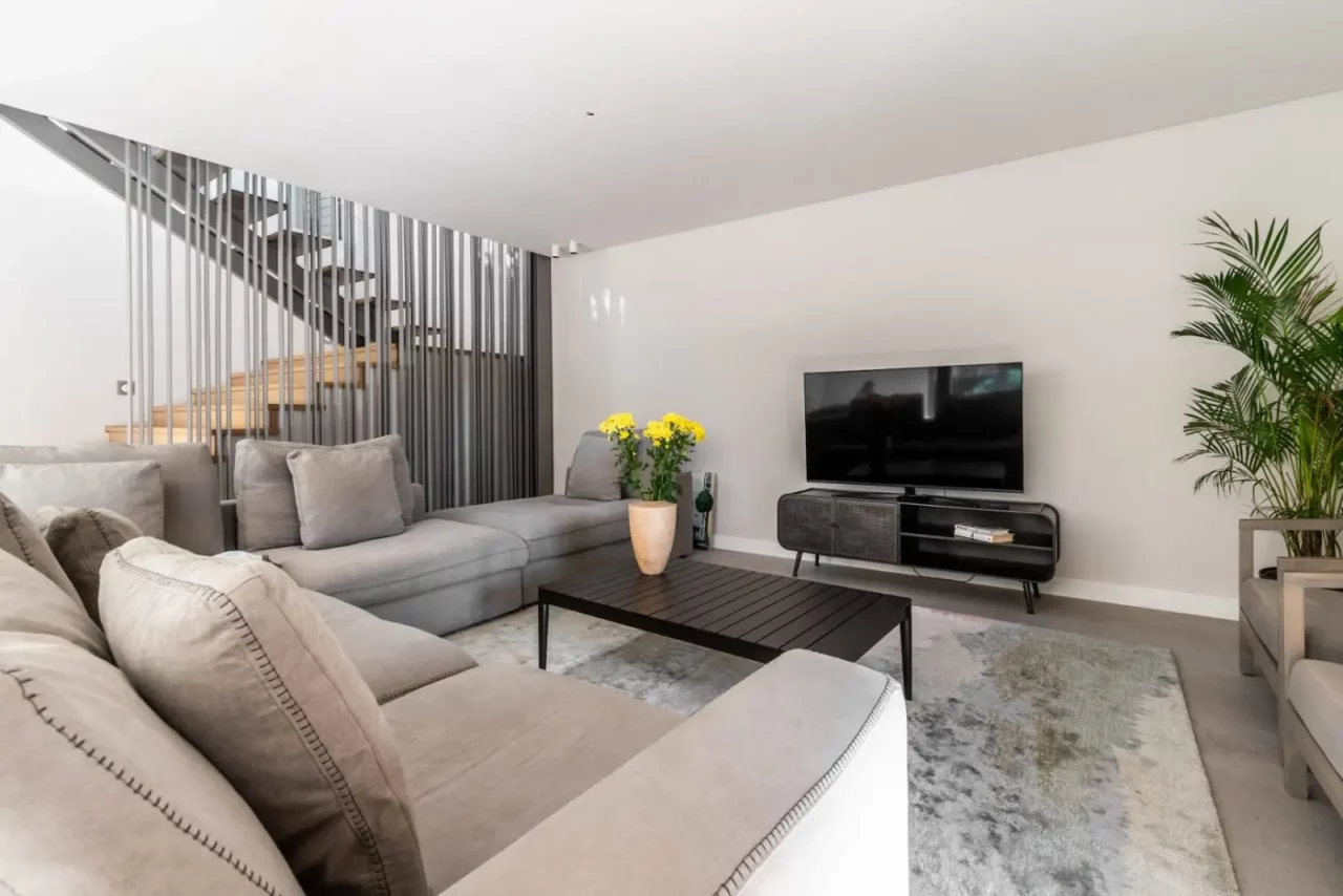 property_[object Object]_24