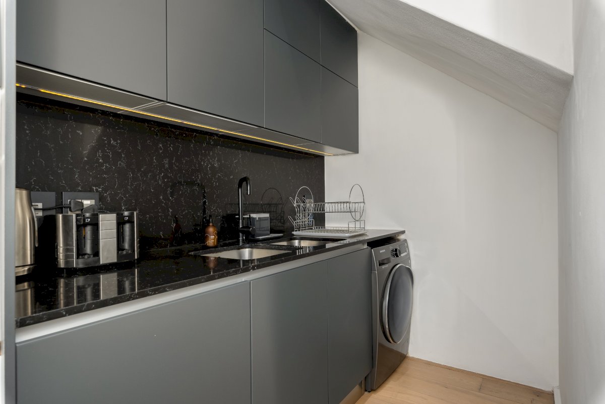 property_[object Object]_10