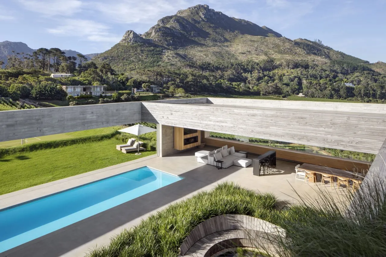 Beau Constantia, Constantia