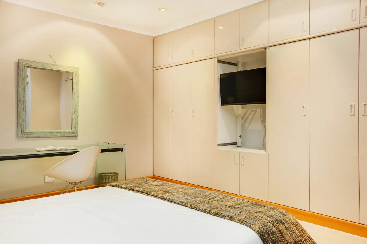 property_[object Object]_8