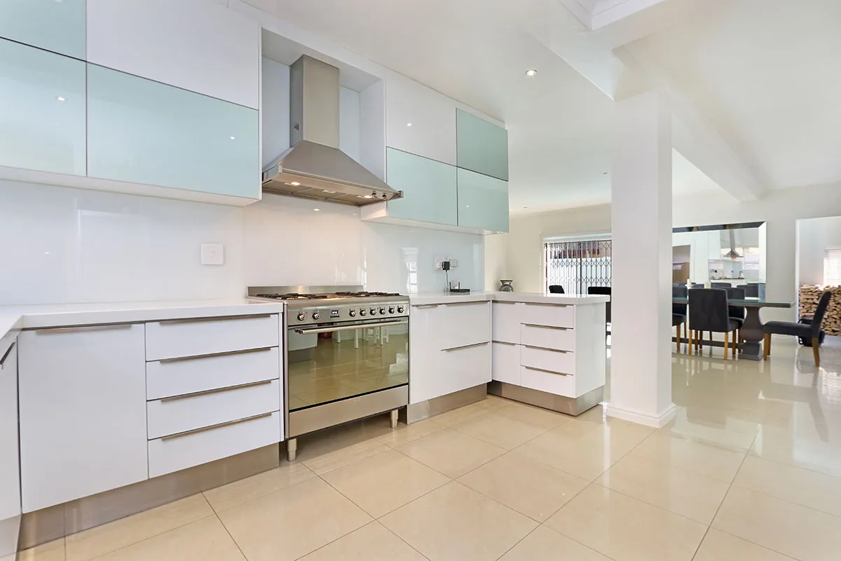 property_[object Object]_9