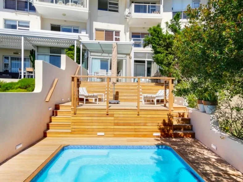 Sea Escape, camps bay