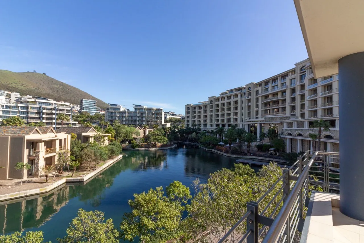 property_[object Object]_18