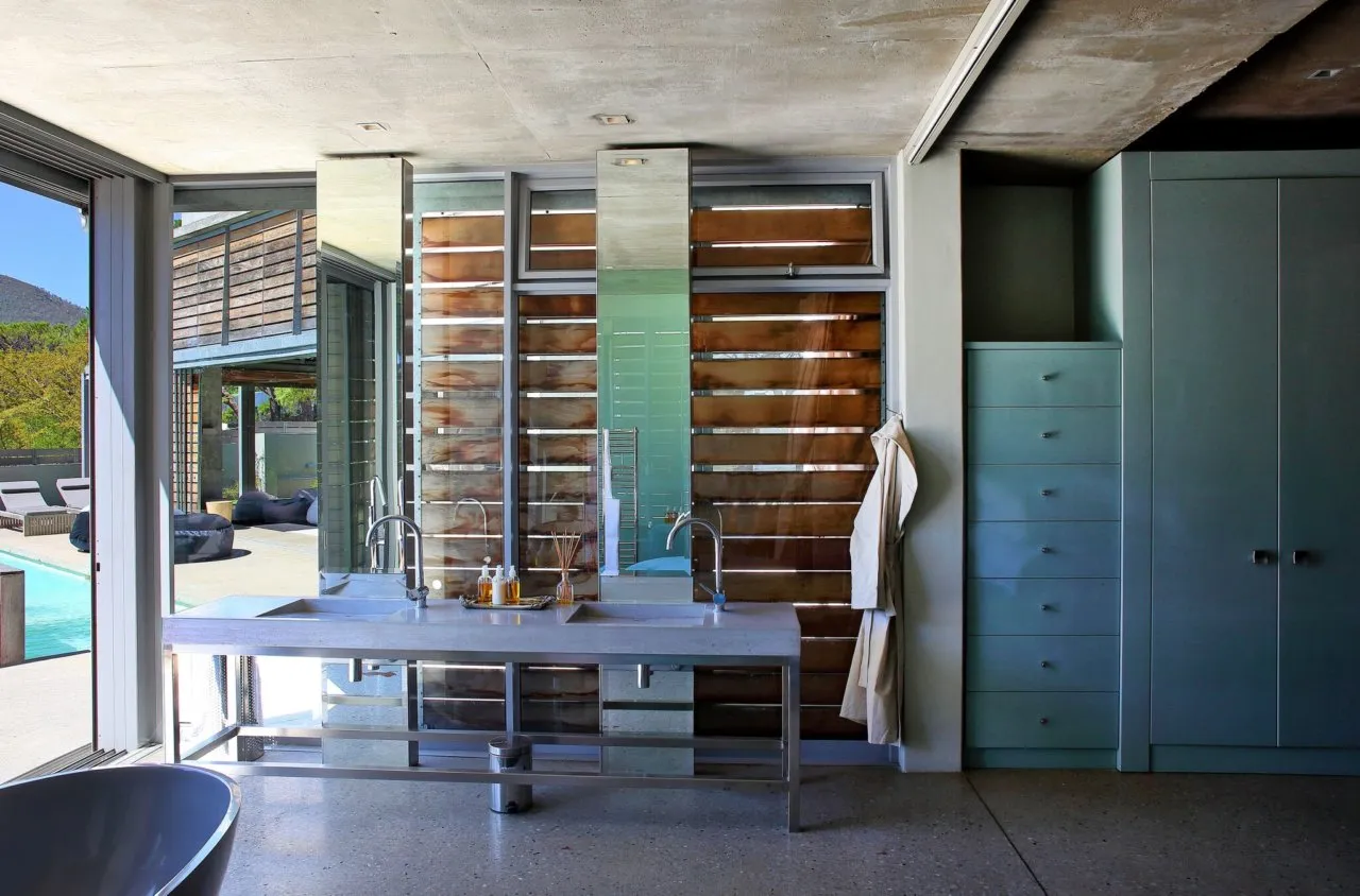 property_[object Object]_15