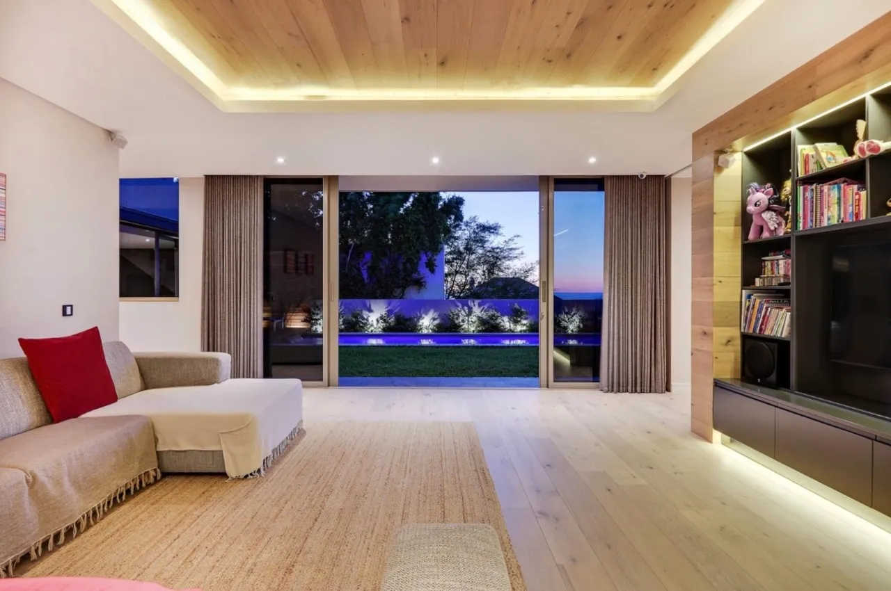 property_[object Object]_5