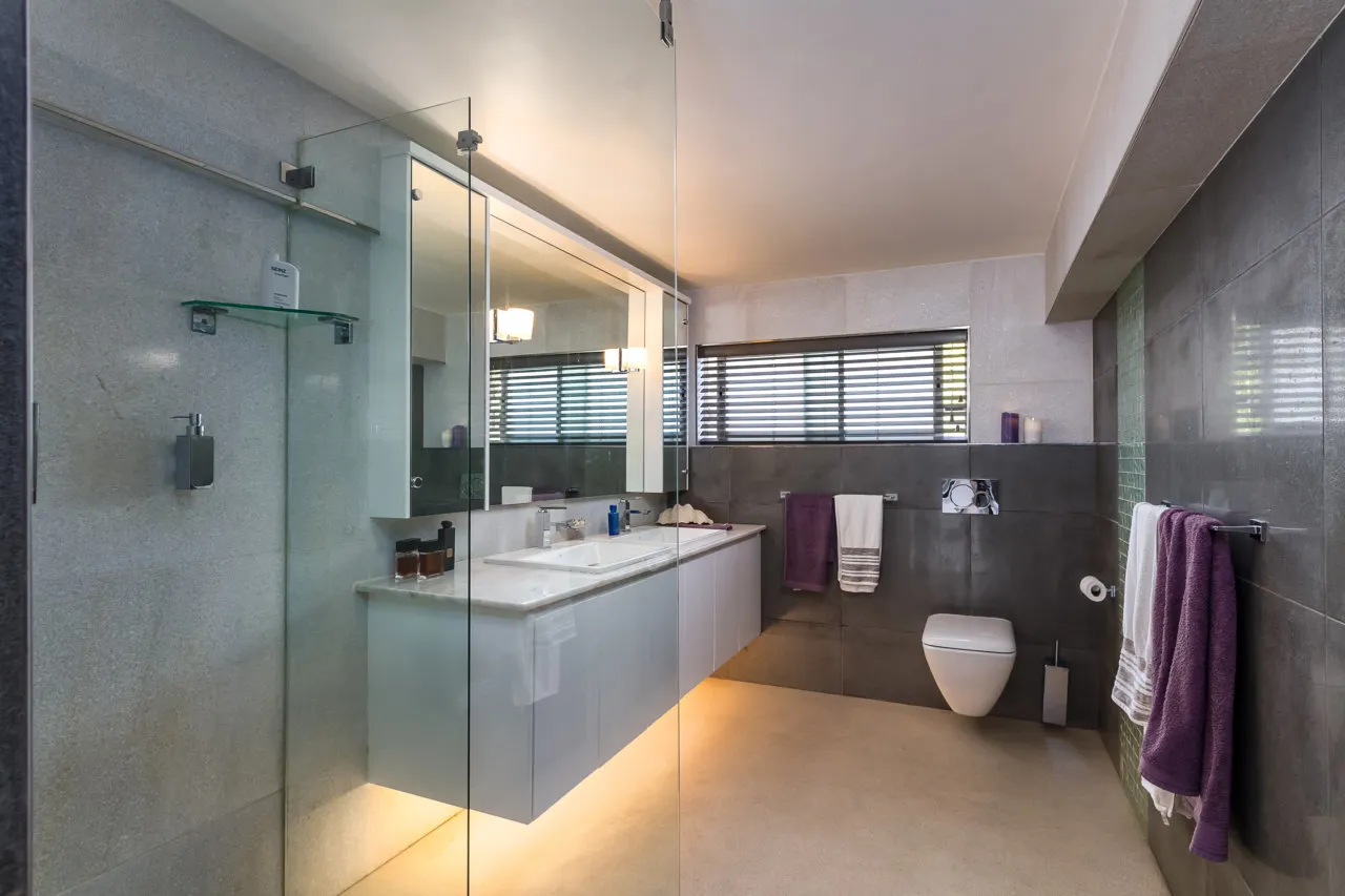 property_[object Object]_11