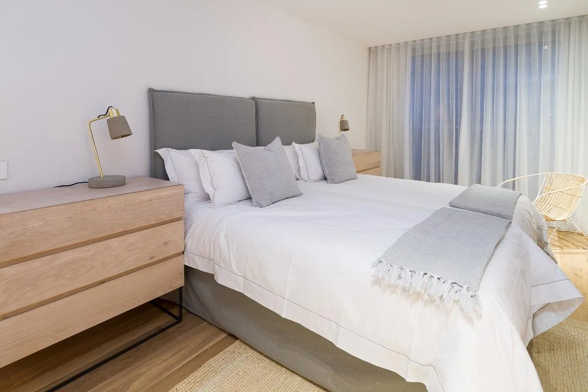 property_[object Object]_16