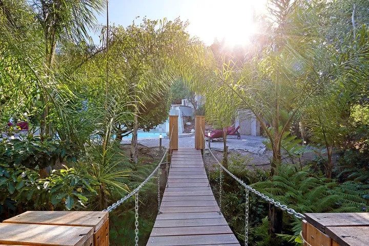 property_[object Object]_25