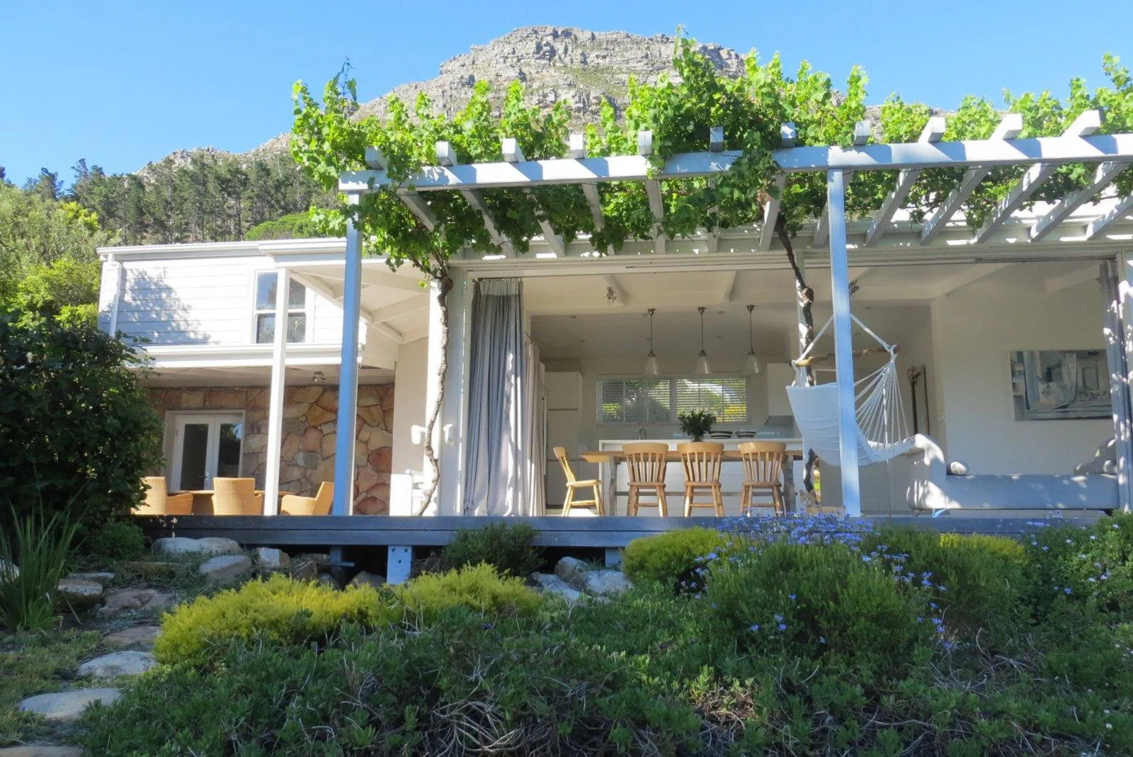 Riverstone Villa, Scott Estate