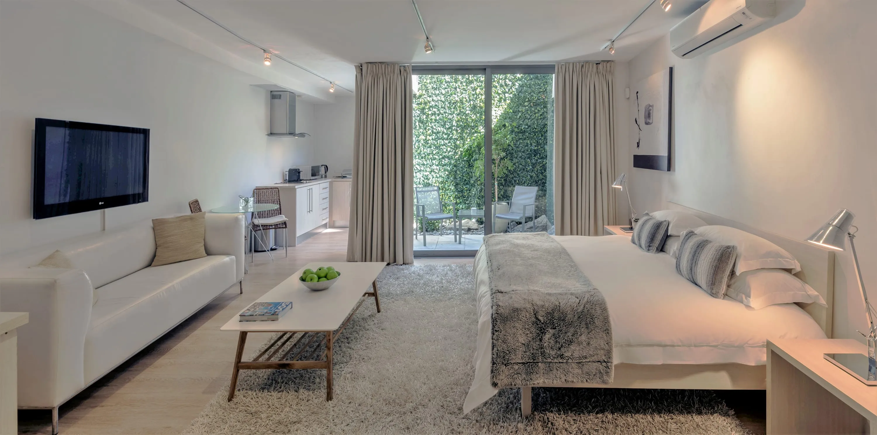 Blue Ocean Studio, Camps Bay