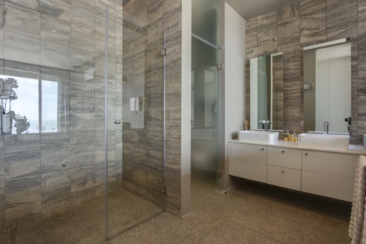 property_[object Object]_20