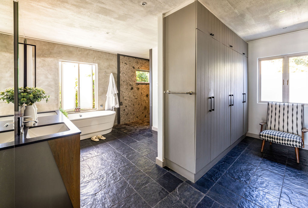 property_[object Object]_4