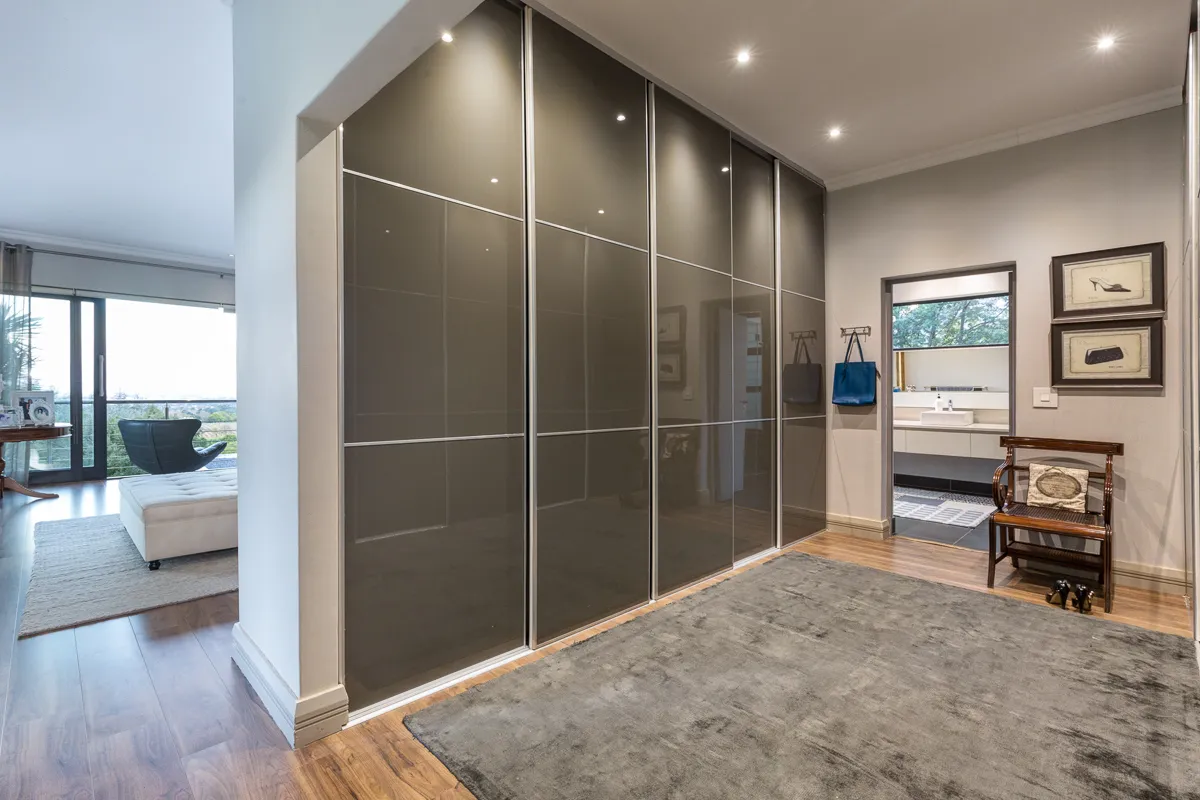 property_[object Object]_12