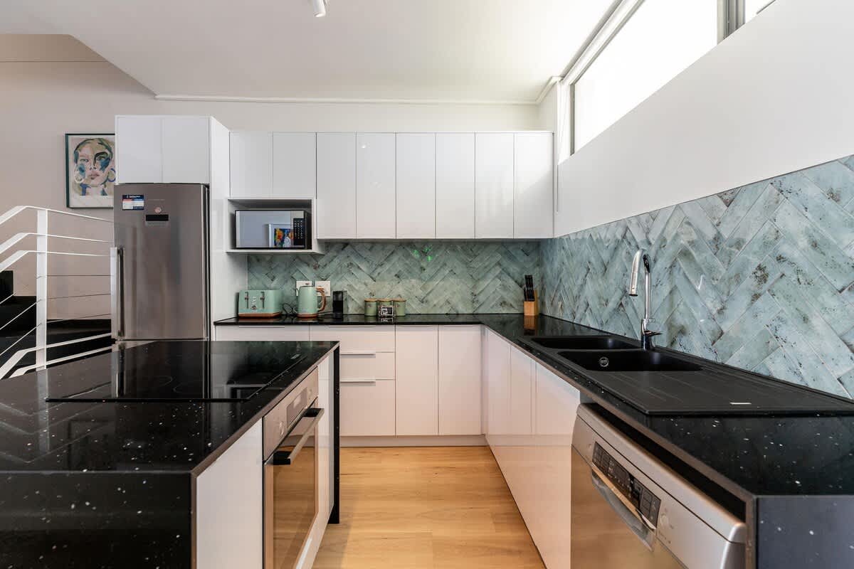 property_[object Object]_13