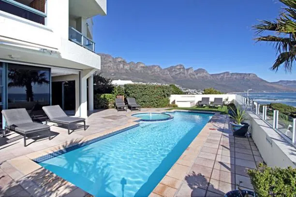 Clifton Nautica, Camps Bay