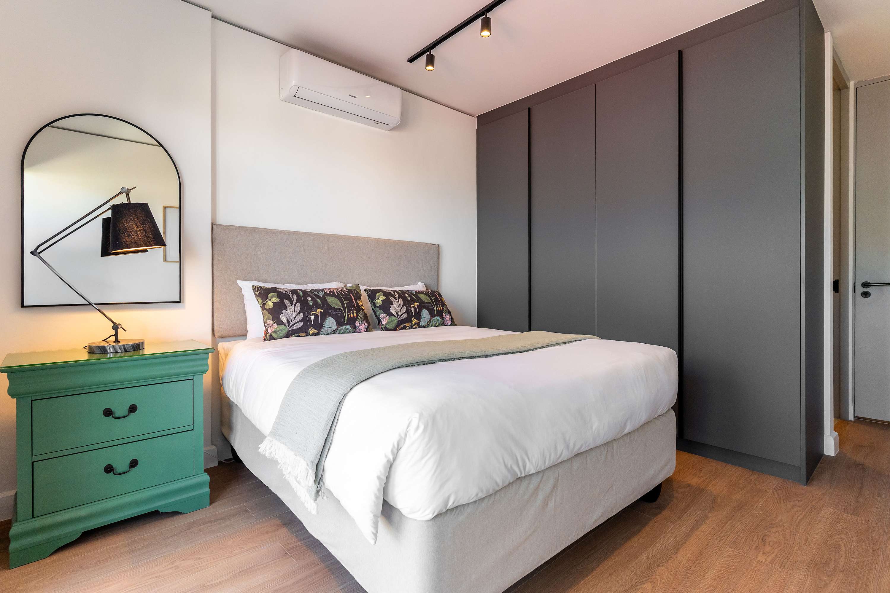 property_[object Object]_13