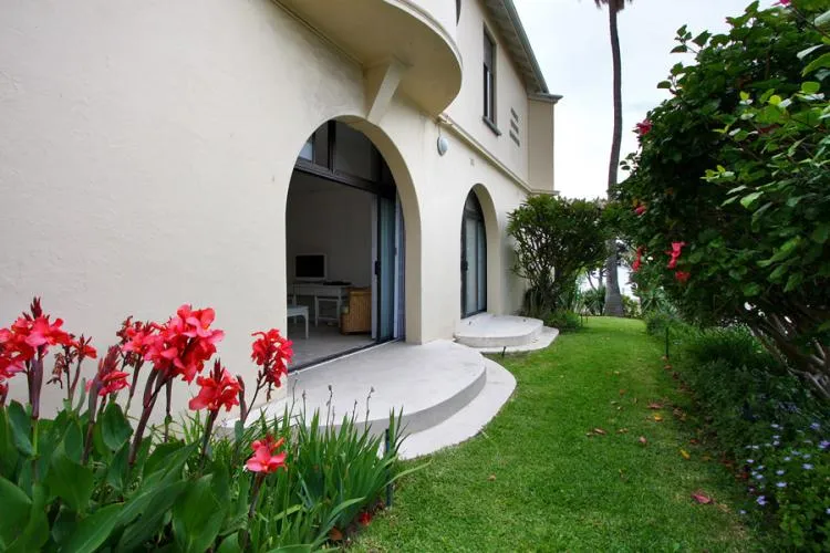 property_[object Object]_13