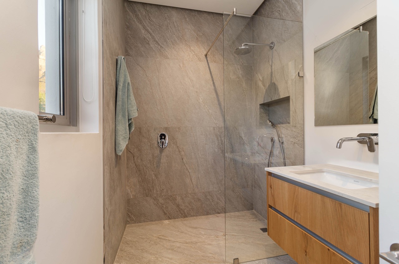 property_[object Object]_13