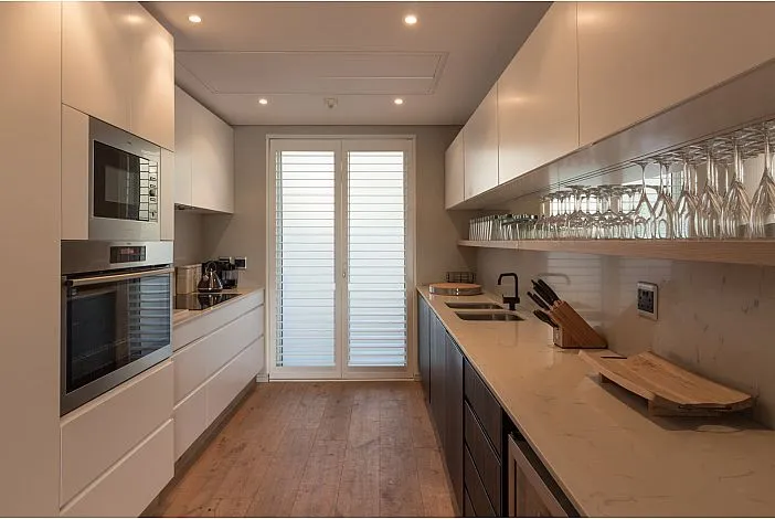 property_[object Object]_8