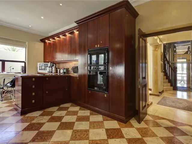 property_[object Object]_6