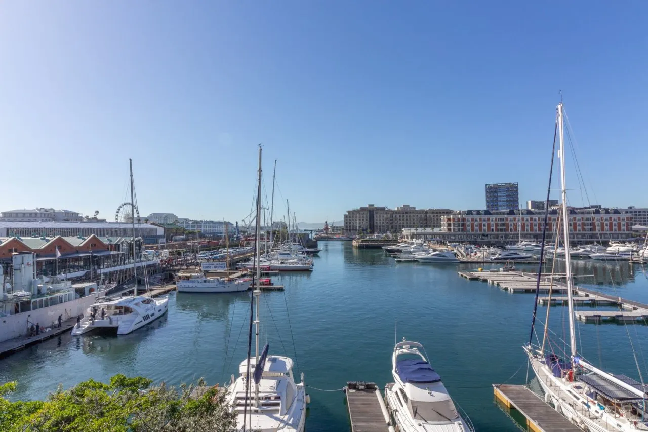 Pembroke 207, V&A Waterfront