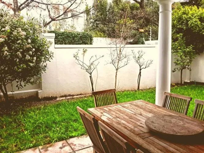 St Johns Estate, Gardens