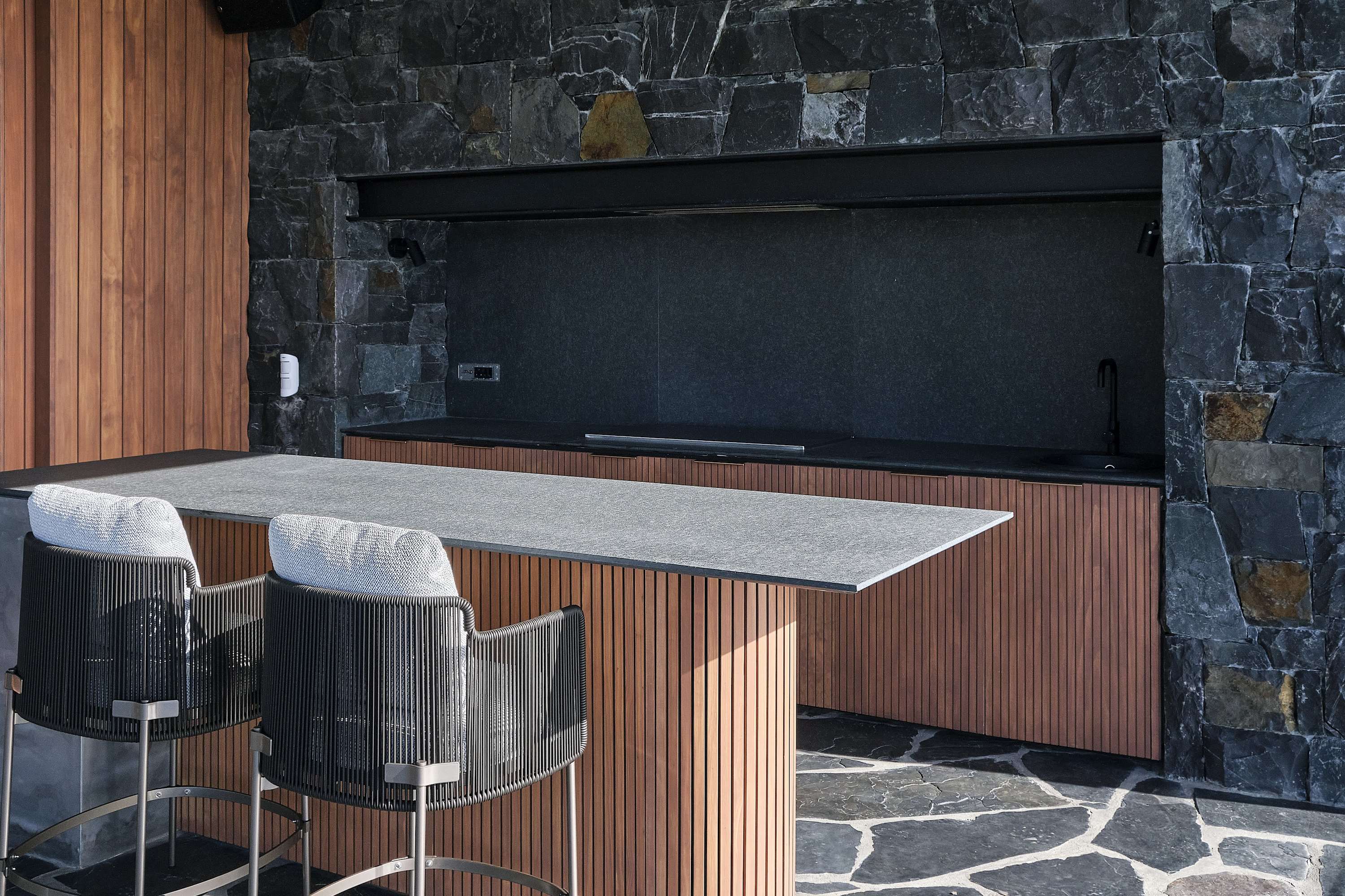 property_[object Object]_18