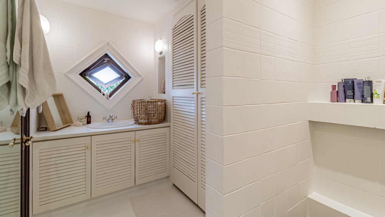 property_[object Object]_23