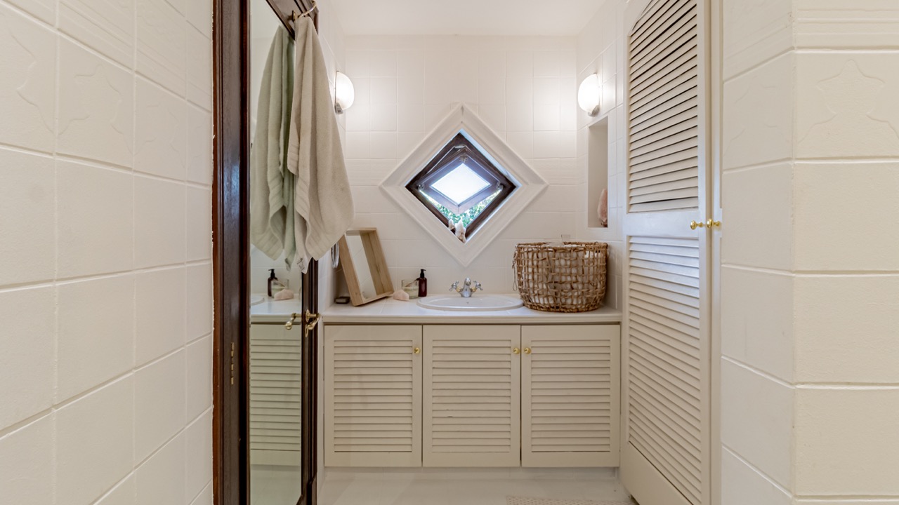 property_[object Object]_24