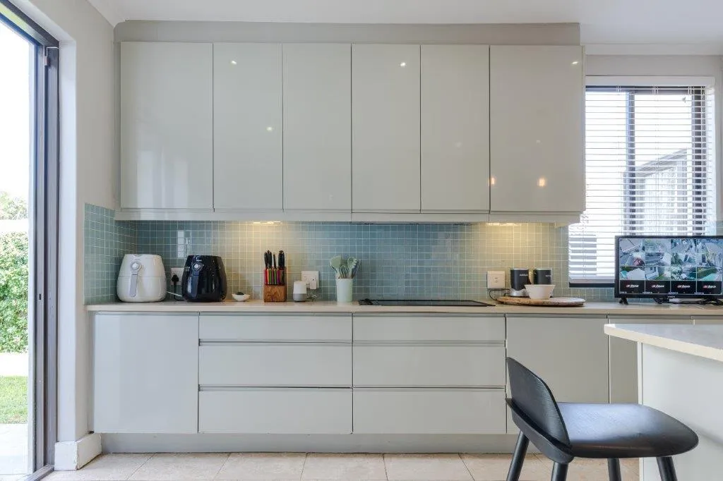 property_[object Object]_9