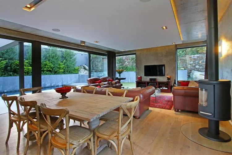 property_[object Object]_8