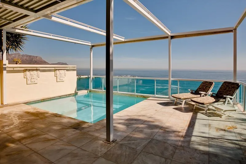 Clifton Views, Clifton