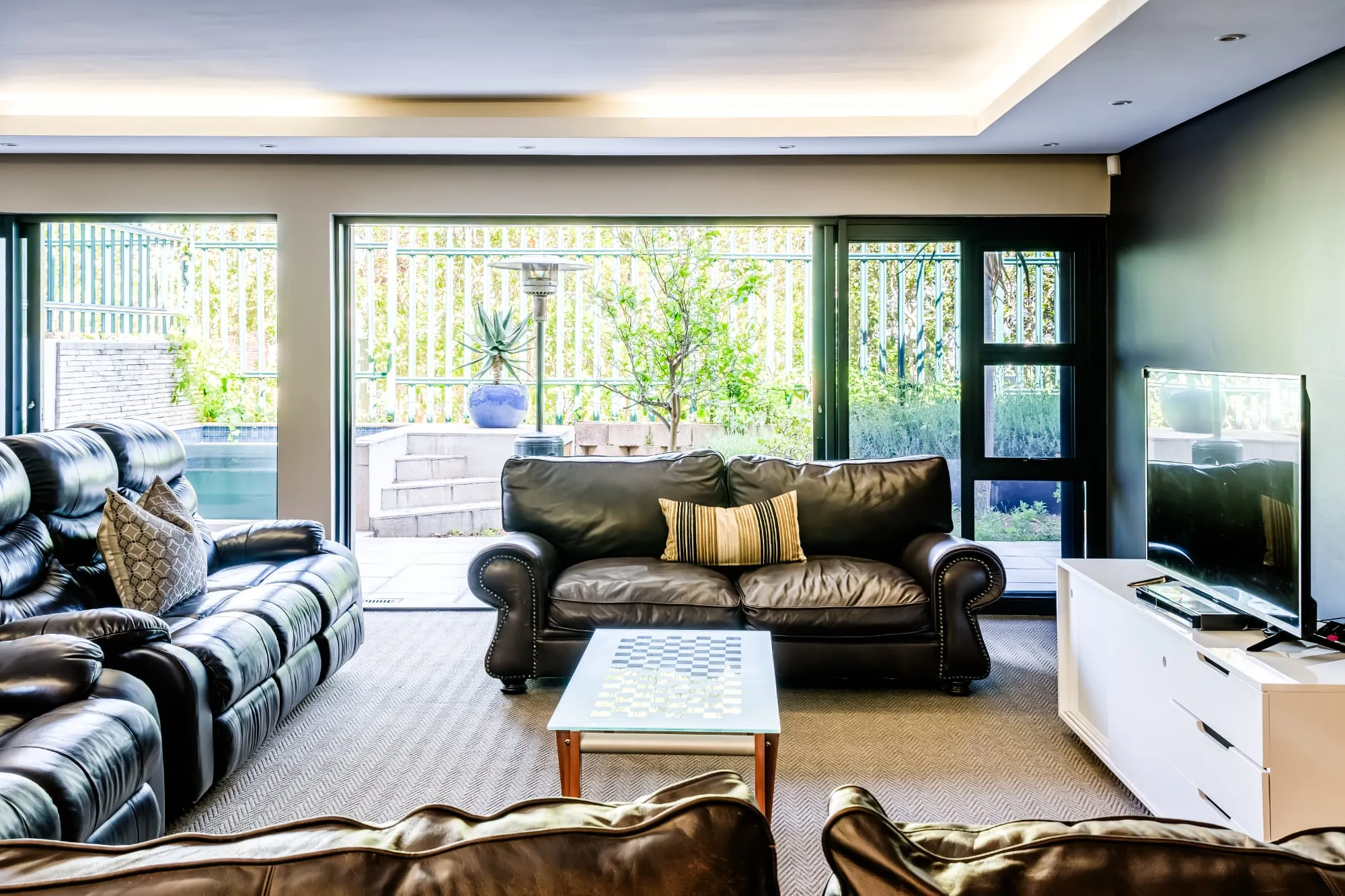 property_[object Object]_25