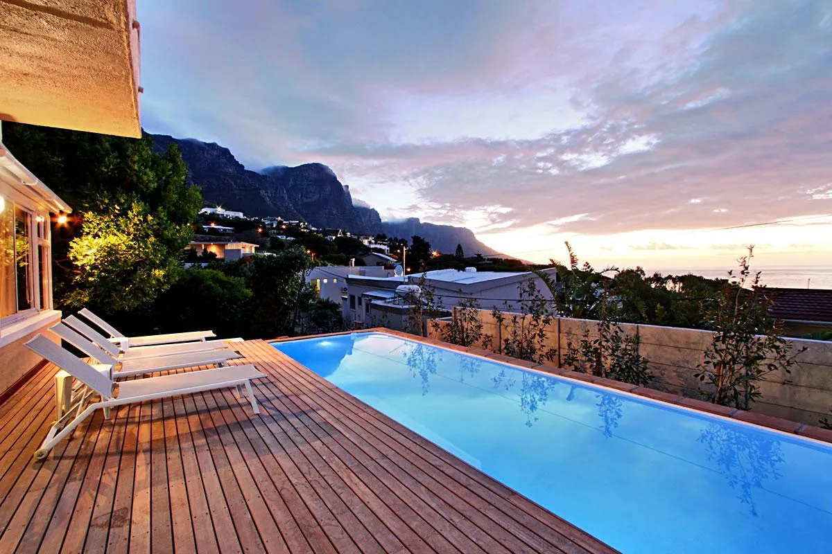 Camps Bay Horak, Bakoven