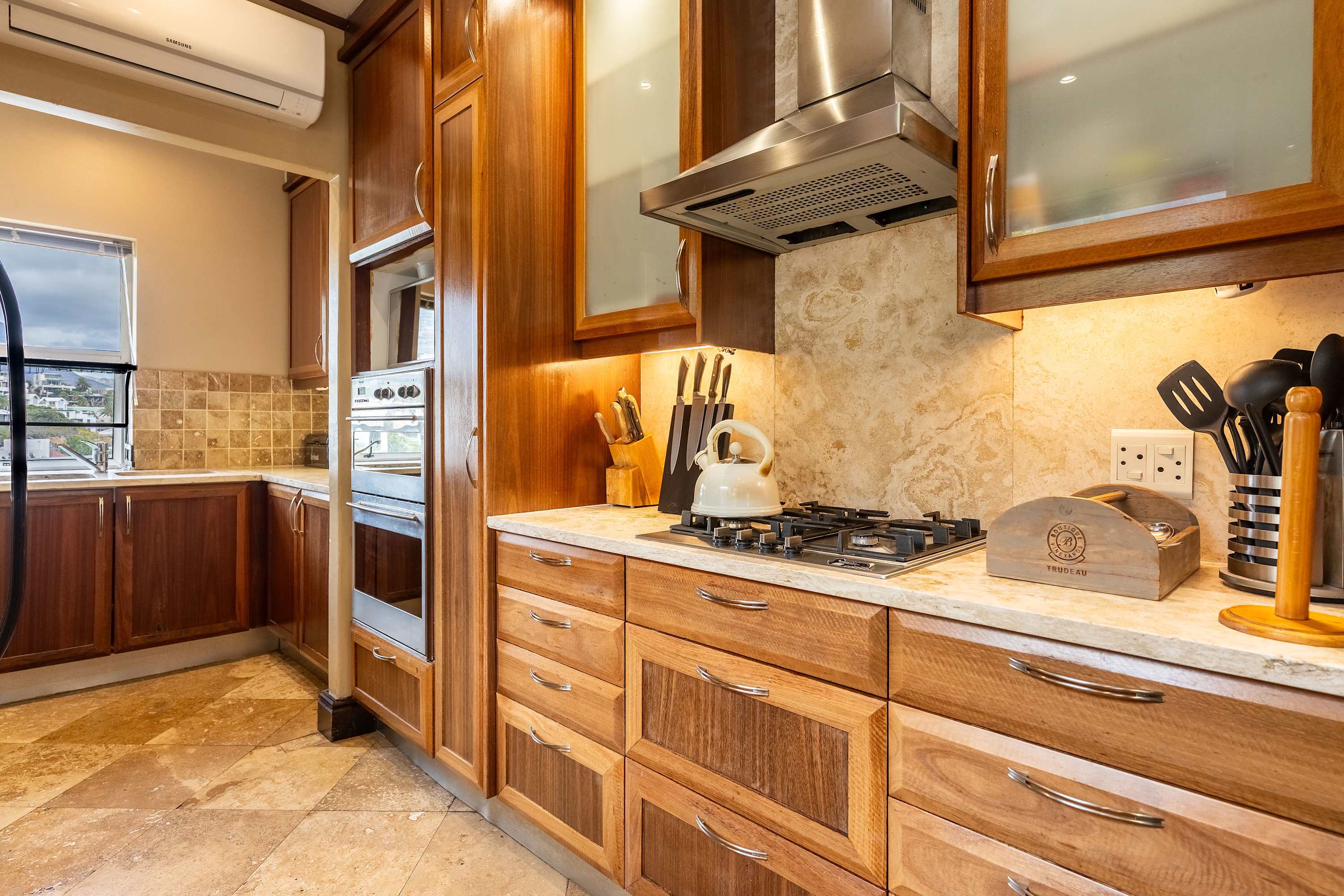 property_[object Object]_12