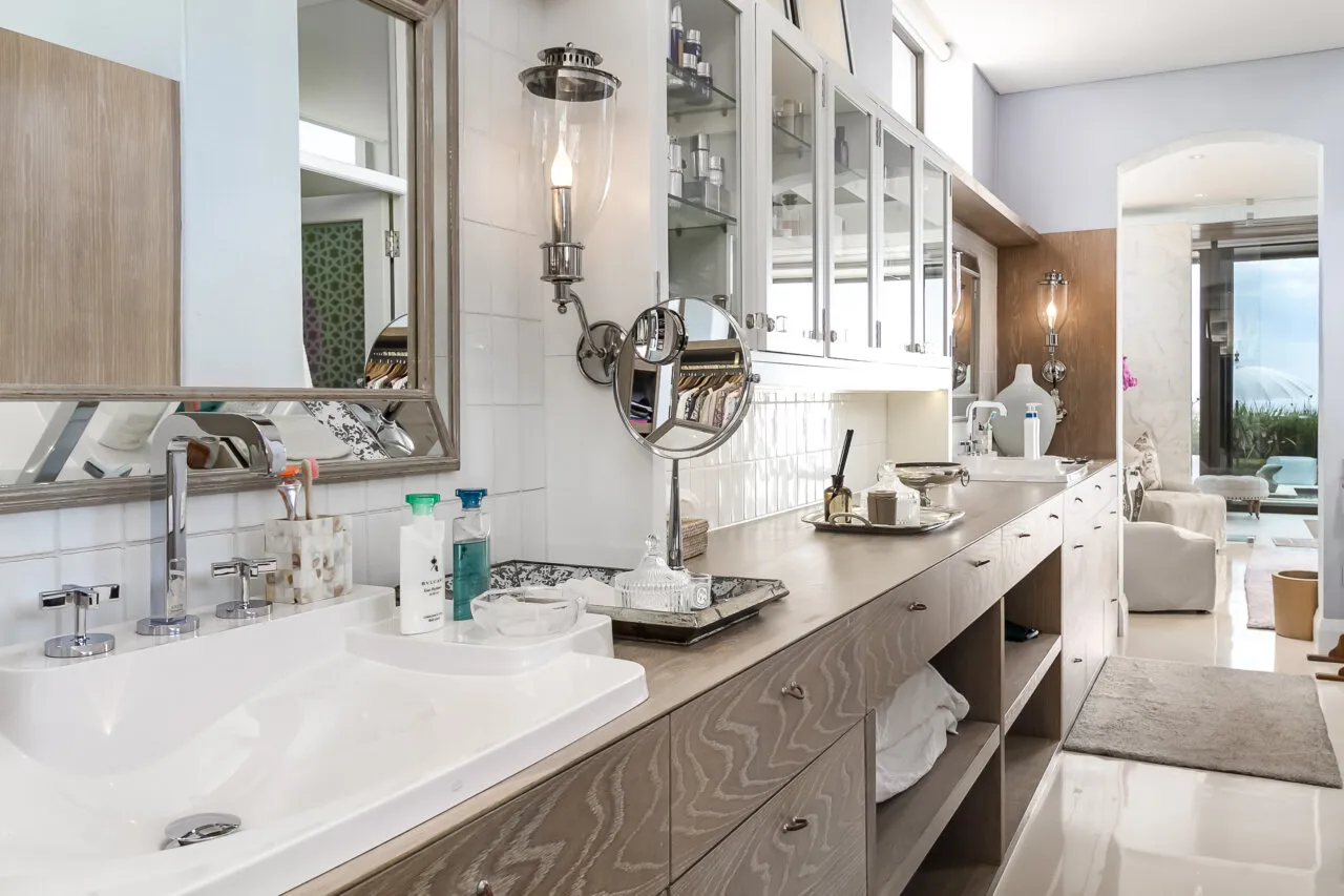 property_[object Object]_12