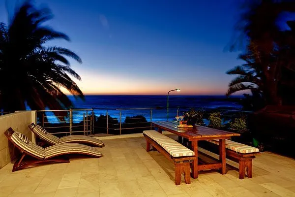 Luna Blanca, Camps Bay