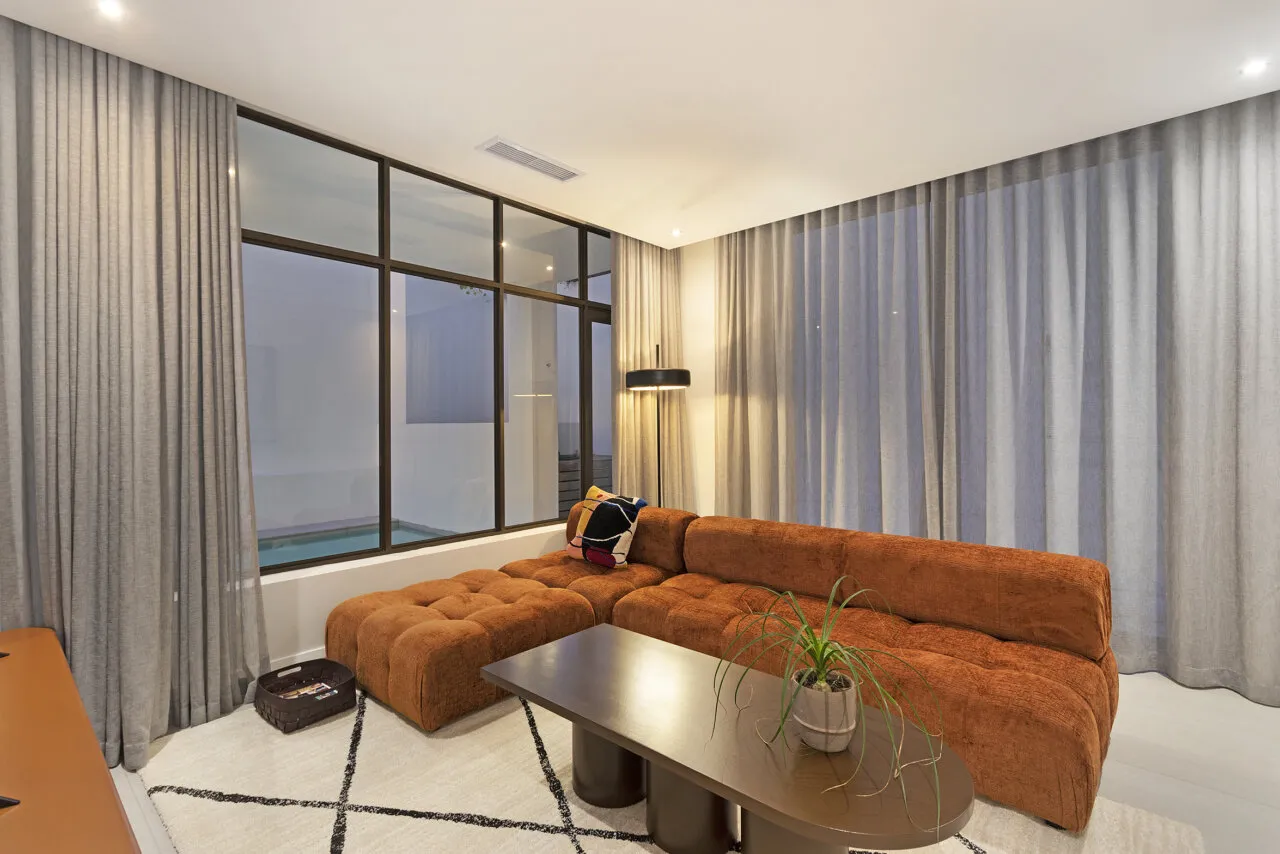 property_[object Object]_35