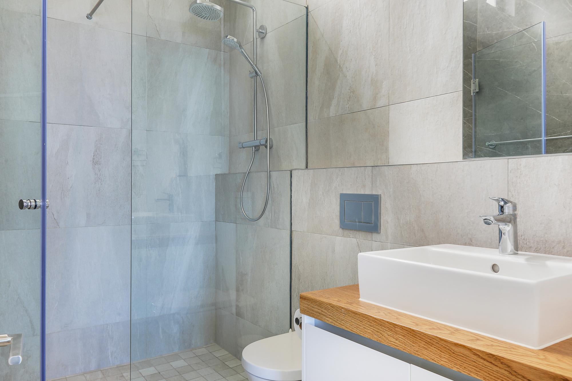 property_[object Object]_15