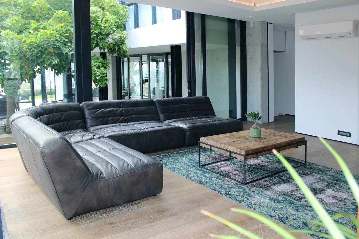 property_[object Object]_10