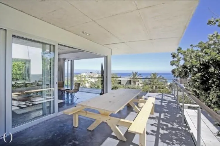 Castle Mare, Camps Bay