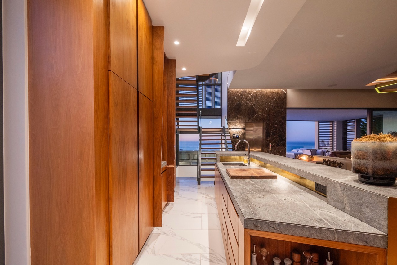 property_[object Object]_26