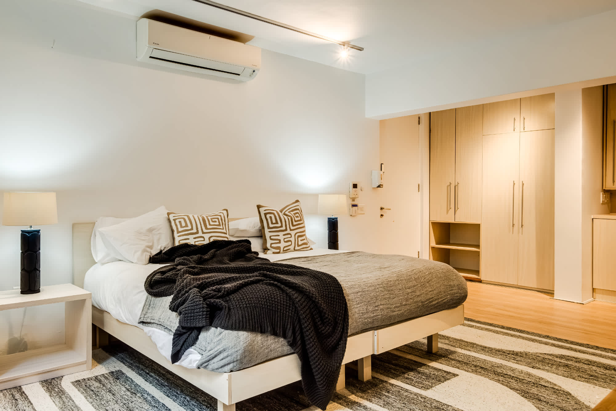 property_[object Object]_12