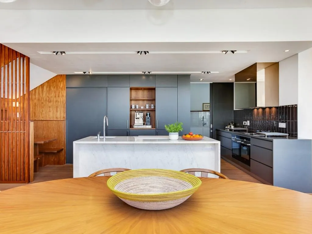 property_[object Object]_4