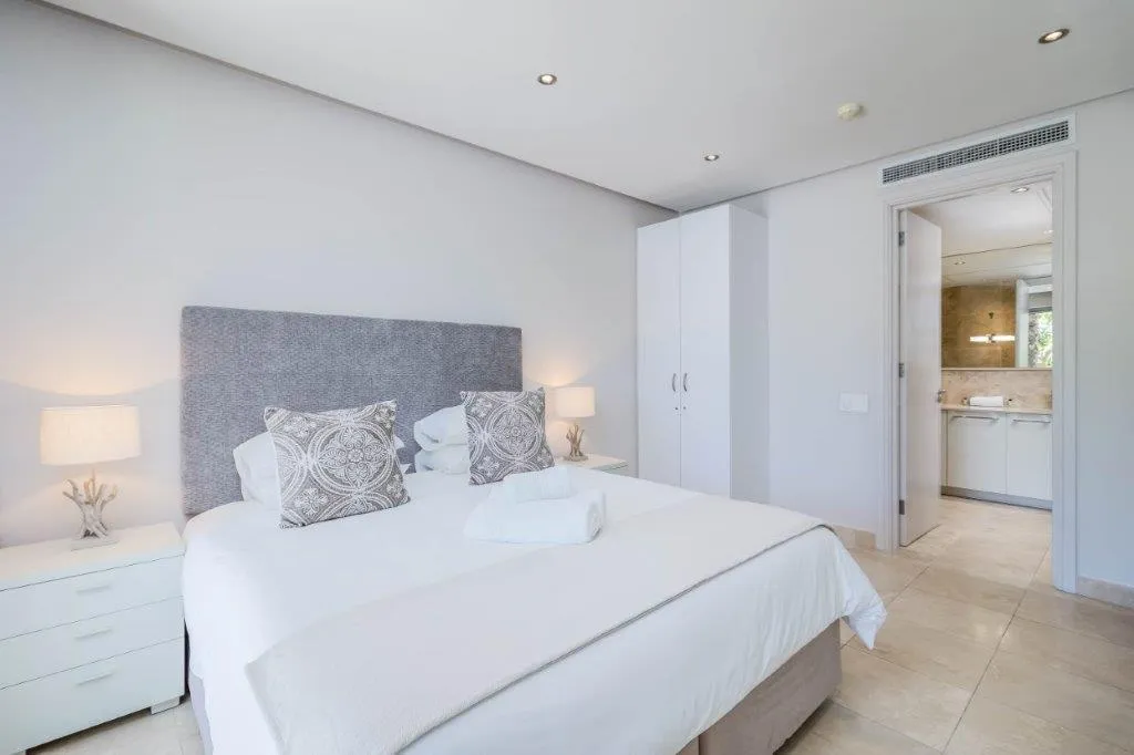 property_[object Object]_4