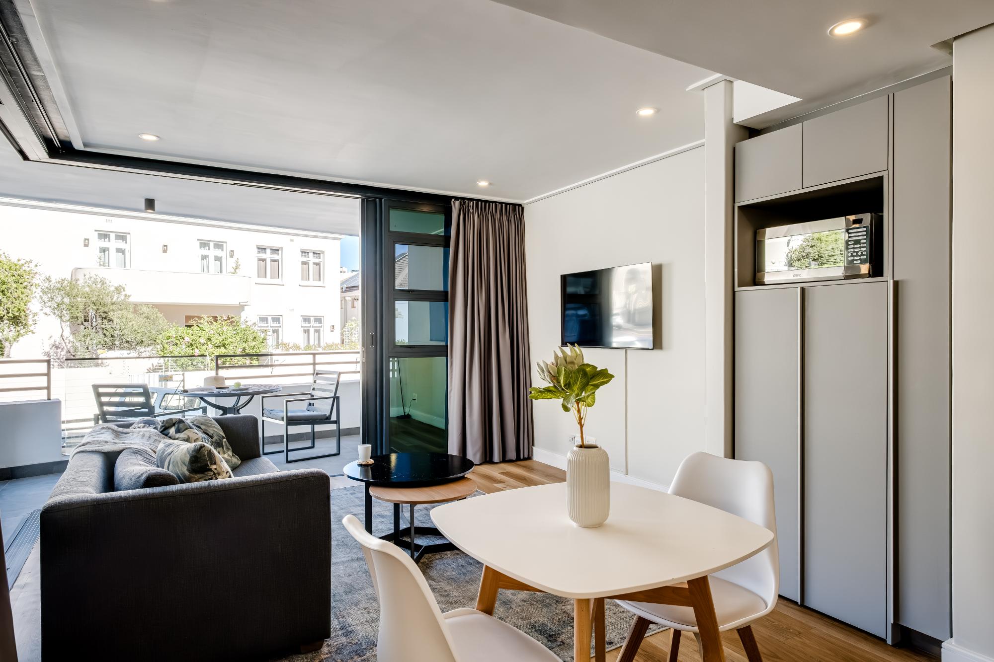 property_[object Object]_6