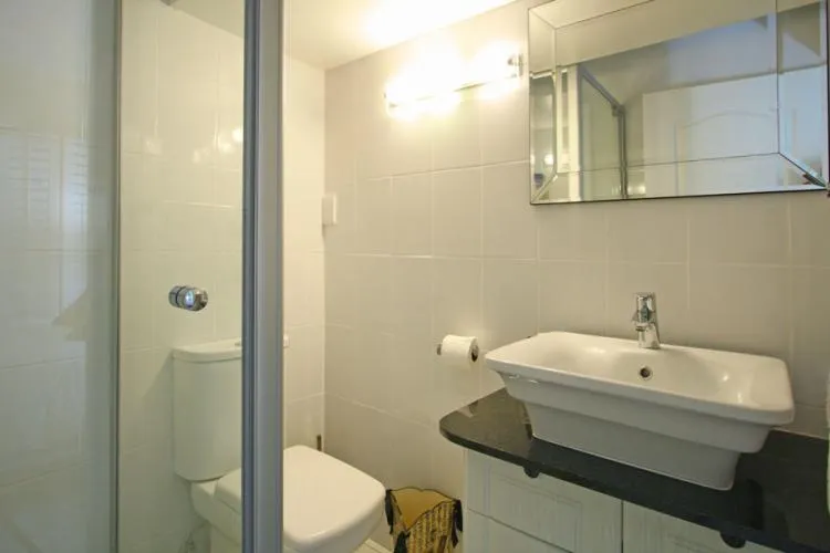 property_[object Object]_12