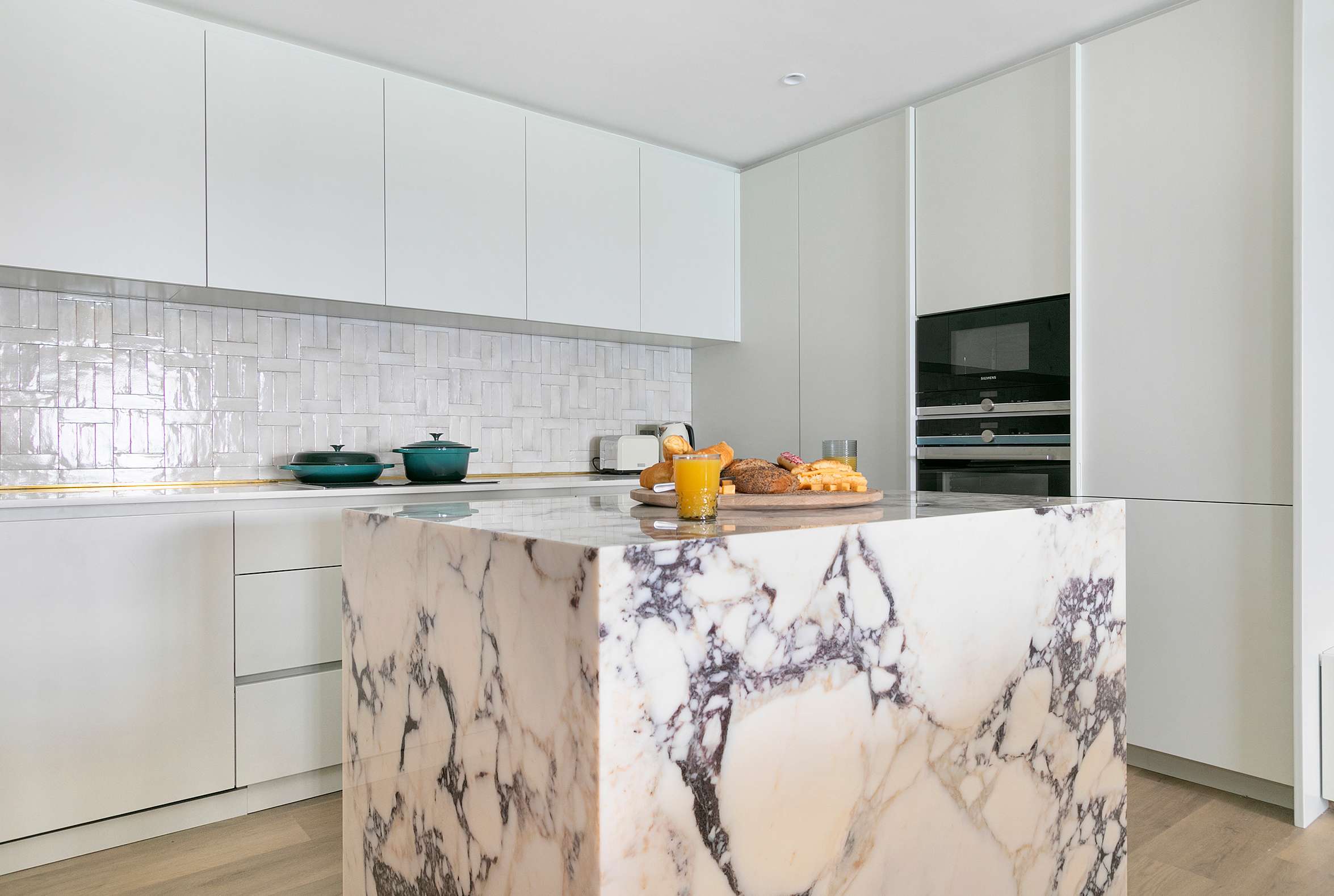 property_[object Object]_12