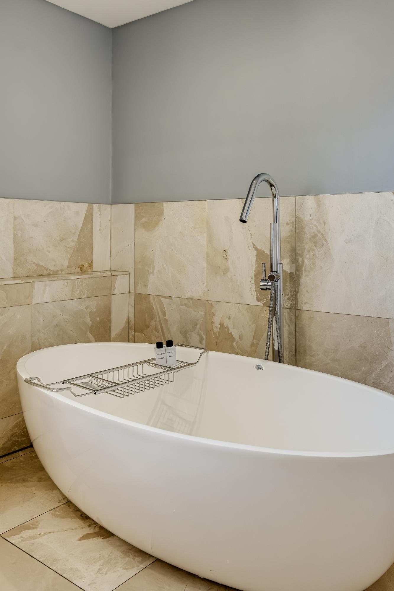 property_[object Object]_23