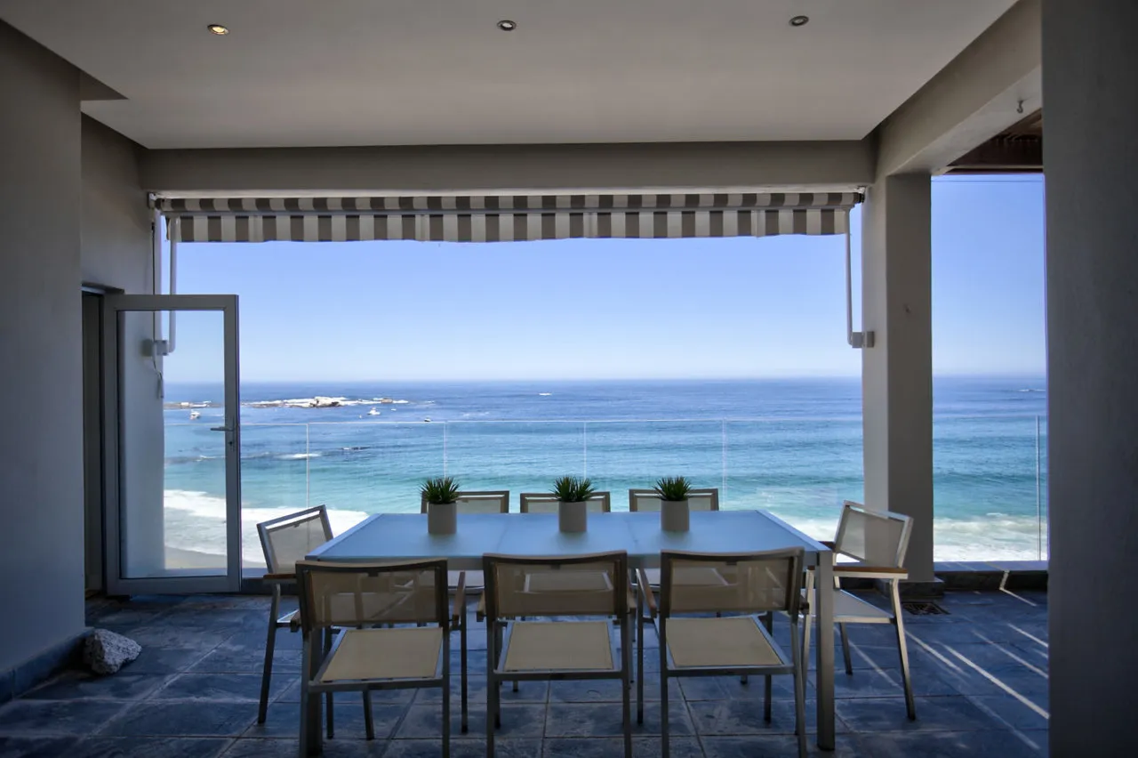 Clifton 42, Clifton